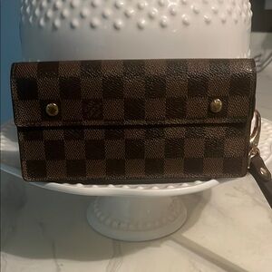 Louis Vuitton Damier Ebene Accordion Long Bi-fold Wallet